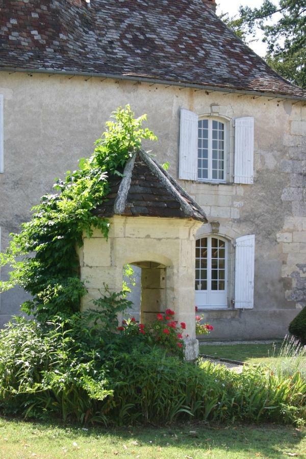 Chateau La Gentilhommiere Du Puits Notre-Dame 30 Rue De L'Eglise 24110 Saint Leon Sur L'Isle מראה חיצוני תמונה