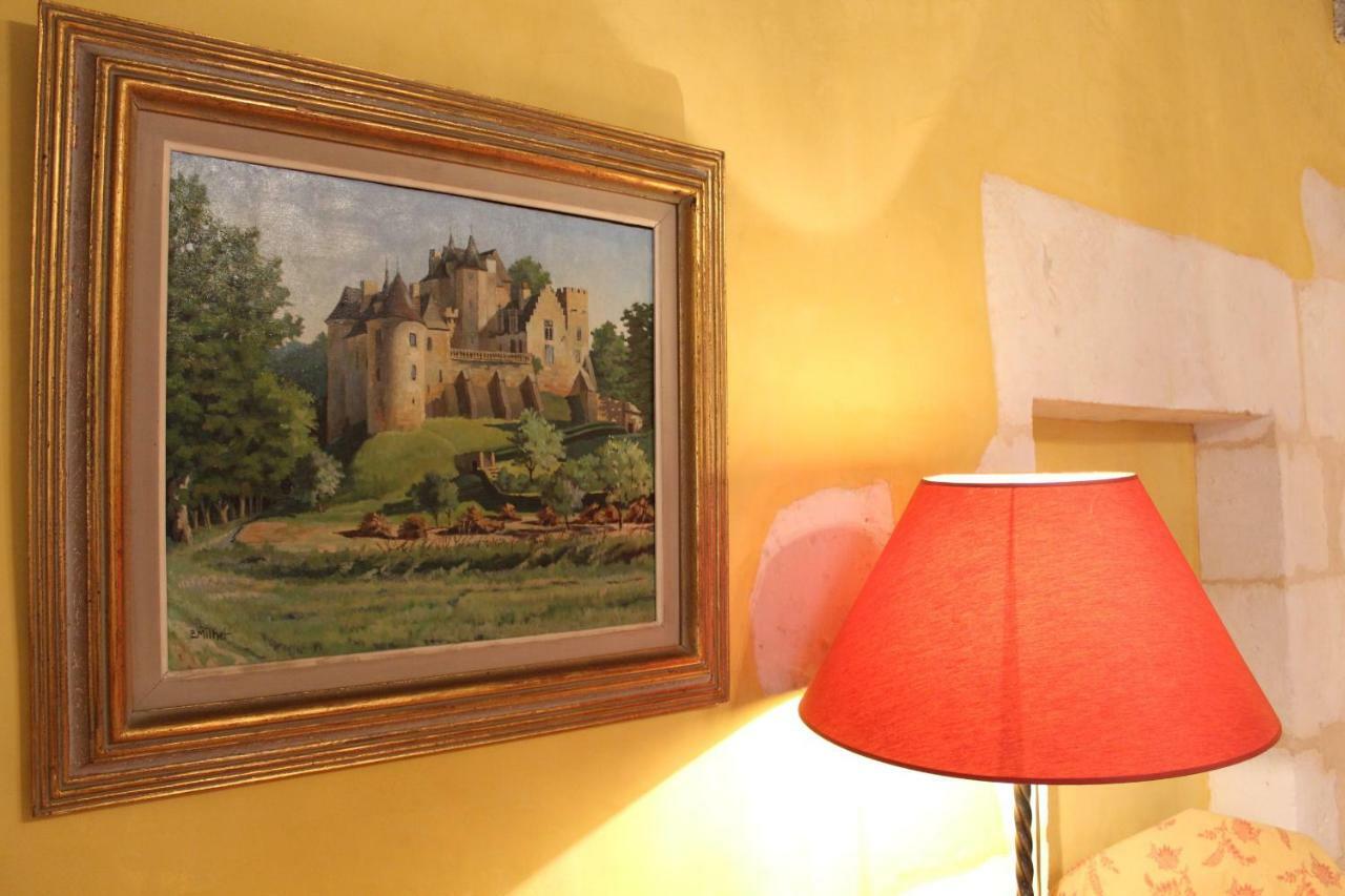 Chateau La Gentilhommiere Du Puits Notre-Dame 30 Rue De L'Eglise 24110 Saint Leon Sur L'Isle מראה חיצוני תמונה