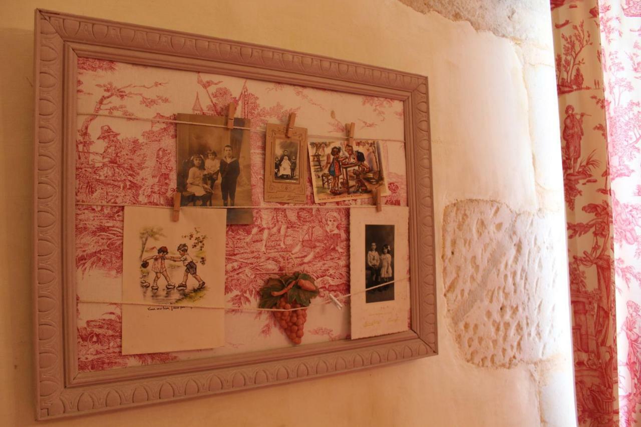 Chateau La Gentilhommiere Du Puits Notre-Dame 30 Rue De L'Eglise 24110 Saint Leon Sur L'Isle מראה חיצוני תמונה