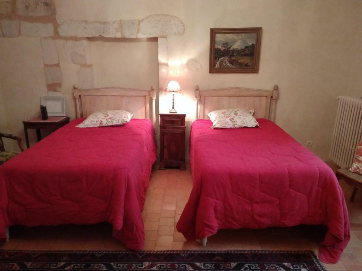 Chateau La Gentilhommiere Du Puits Notre-Dame 30 Rue De L'Eglise 24110 Saint Leon Sur L'Isle מראה חיצוני תמונה
